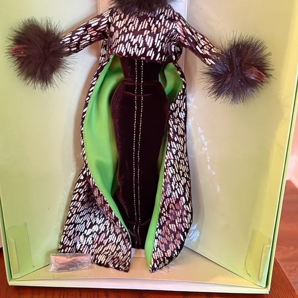 Barbie "In the LimeLight" 1996 1st in series Byron Lars Collectible Fashion Doll - Picture 4 of 10